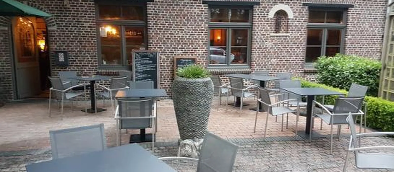 1739538278-Foto pand 1